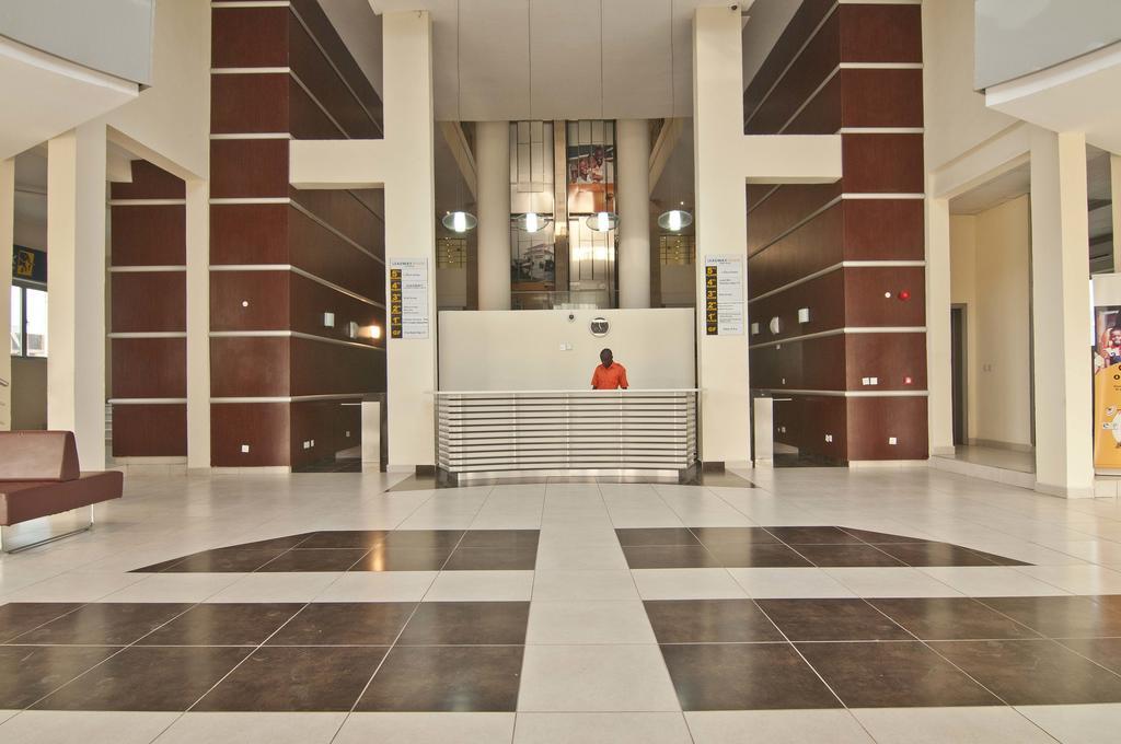 L'Eola Suites Abuja Ngoại thất bức ảnh