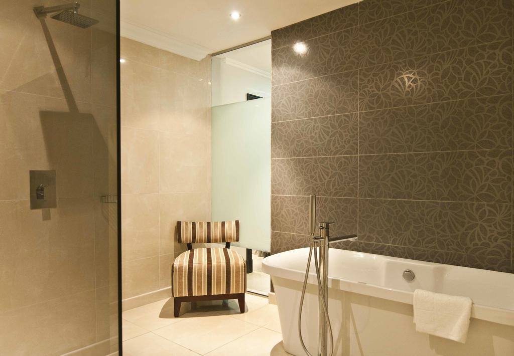 L'Eola Suites Abuja Phòng bức ảnh