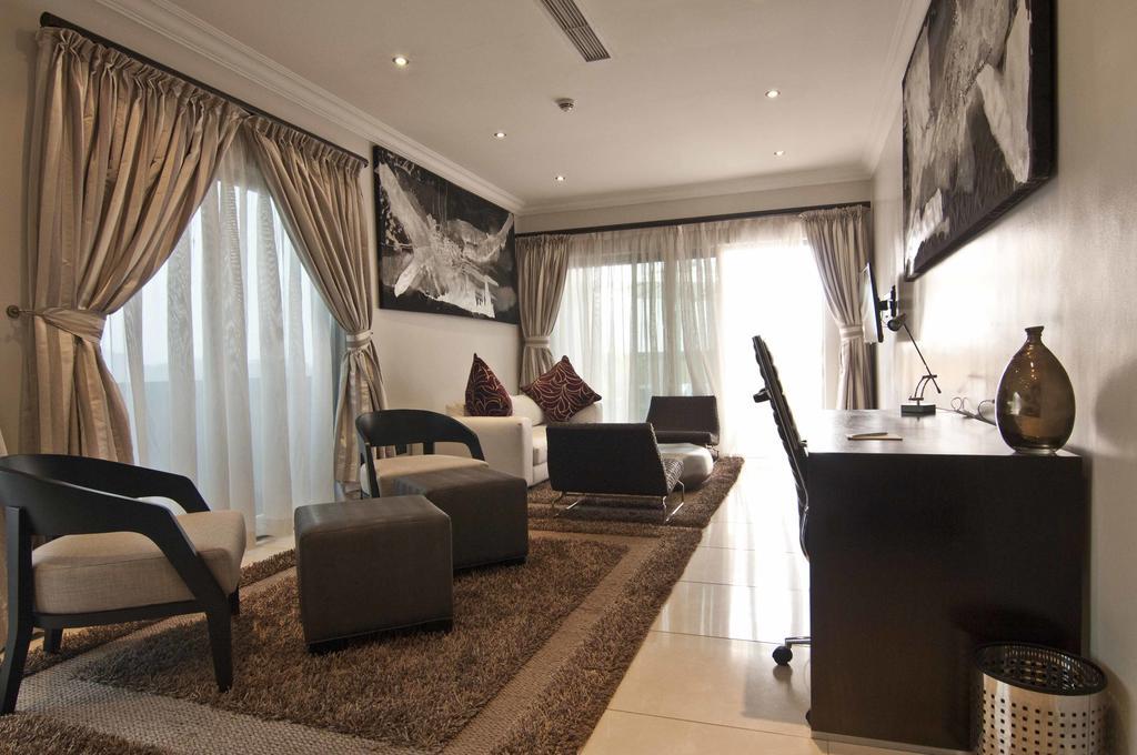 L'Eola Suites Abuja Phòng bức ảnh