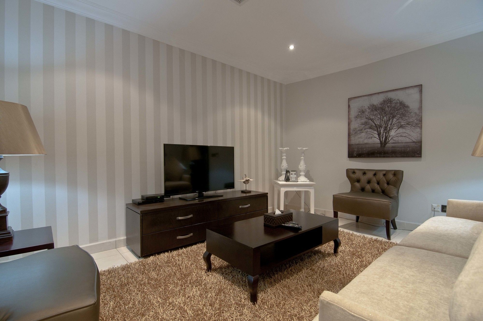 L'Eola Suites Abuja Ngoại thất bức ảnh