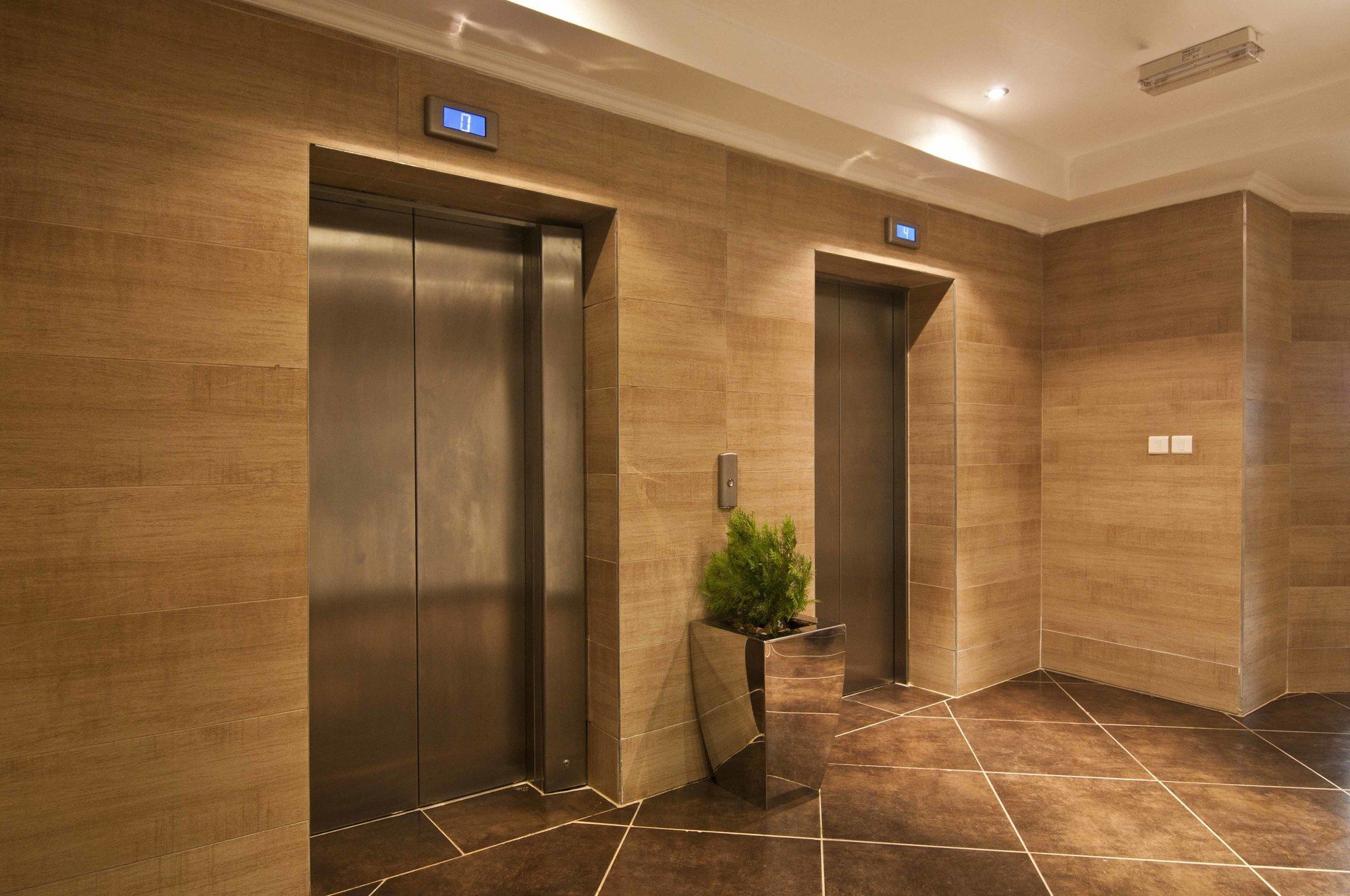 L'Eola Suites Abuja Ngoại thất bức ảnh