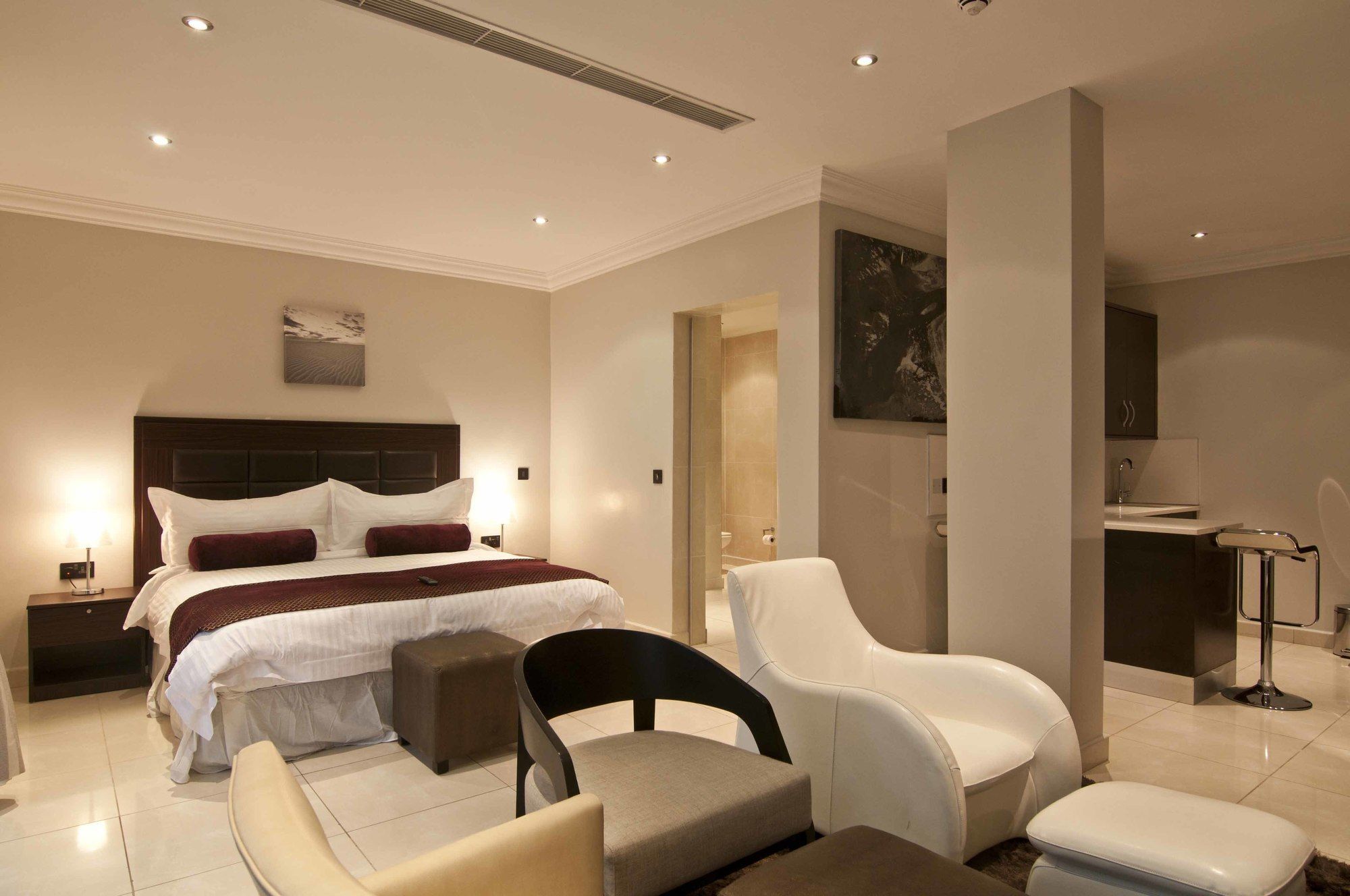 L'Eola Suites Abuja Ngoại thất bức ảnh